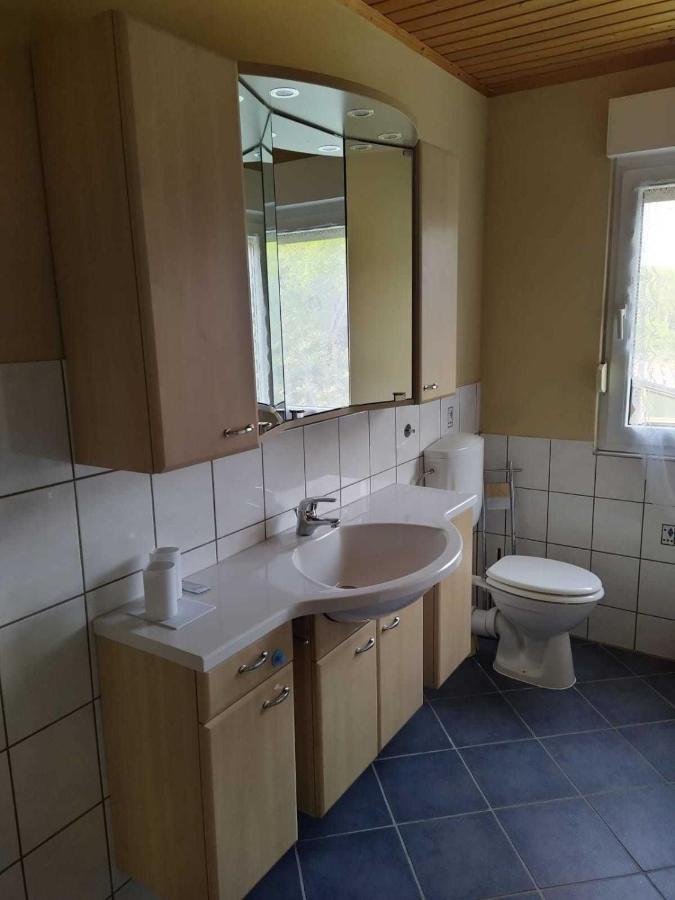 Ferienwohnung-Vivienne Hemfurth-Edersee エクステリア 写真